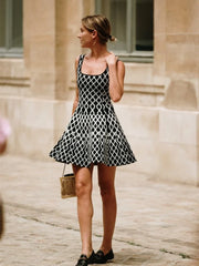 Black Wavy Line Print Mini Dress