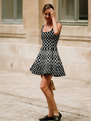 Black Wavy Line Print Mini Dress