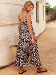 Black Wavy Line Print Maxi Dress