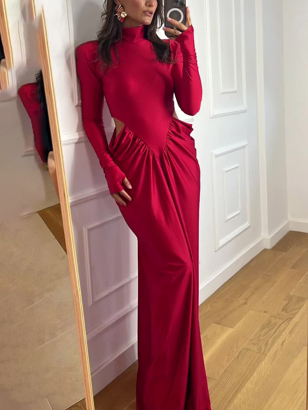 Elegant Red Pleated Waisted Maxi Dress