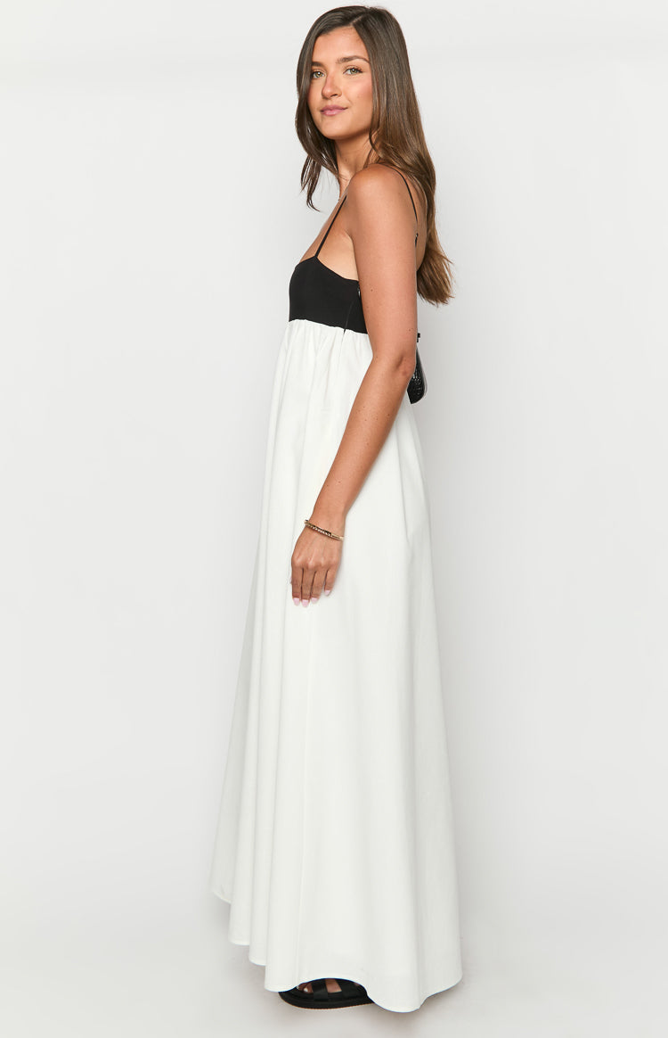 Chic White Contrast Maxi Dress
